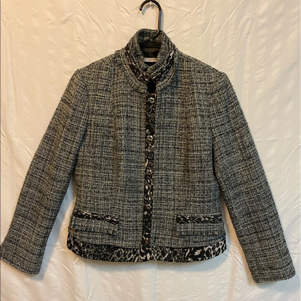 Tahari tweed jacket size 8 petite
